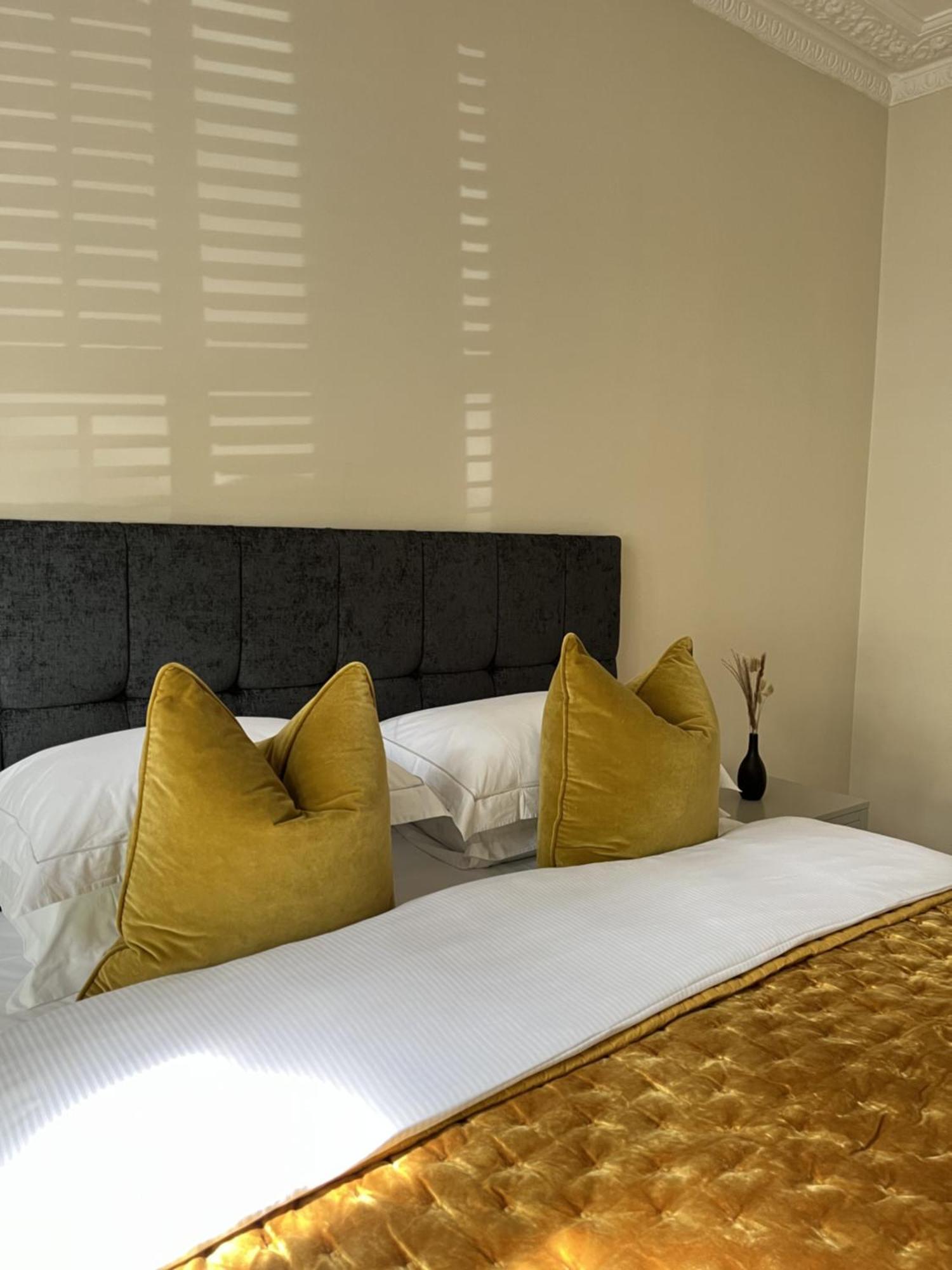 Luxury 2 Bed Flat In Prime Chelsea Location