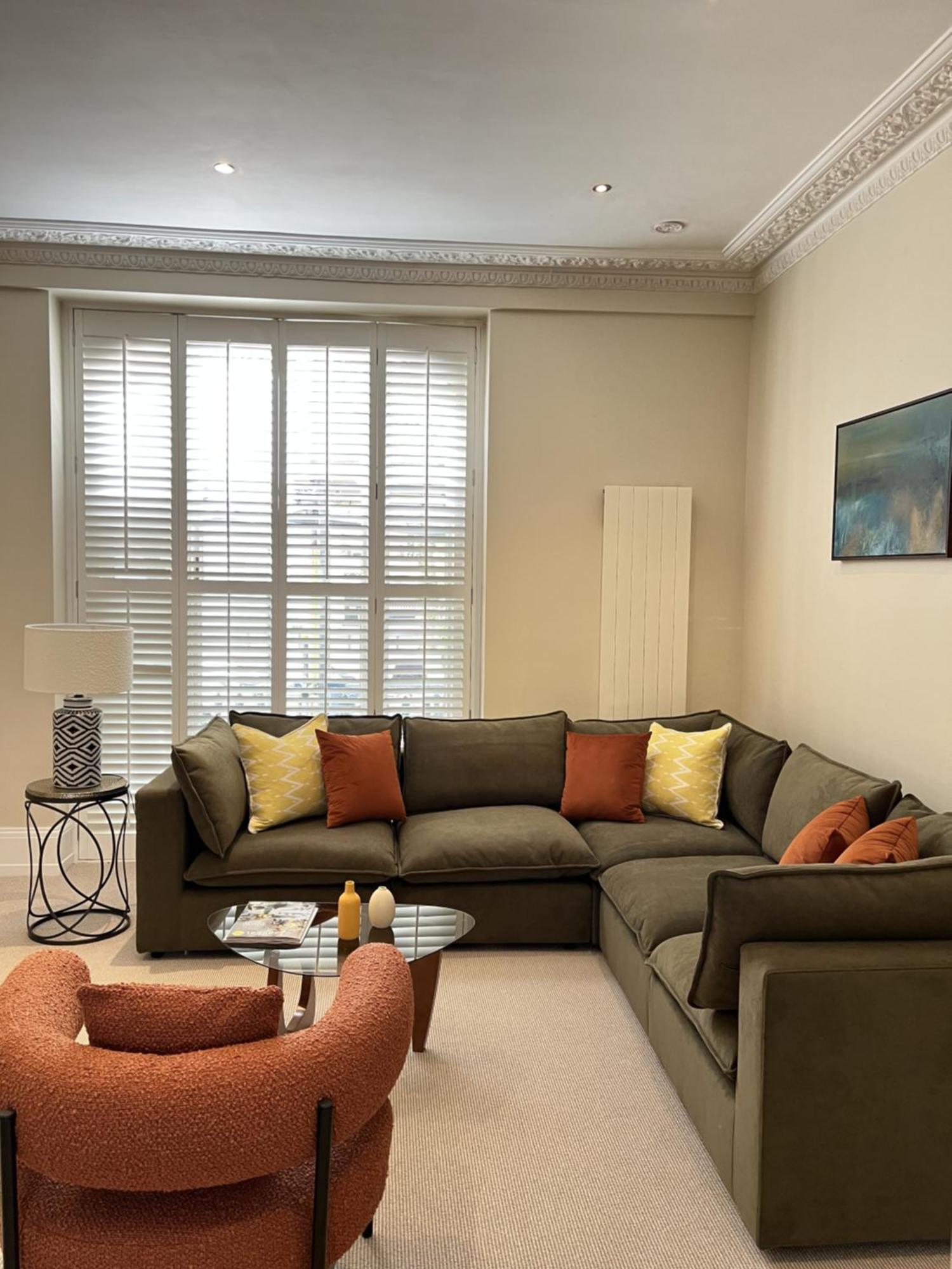 Luxury 2 Bed Flat In Prime Chelsea Location *